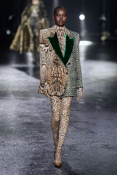 Look 1